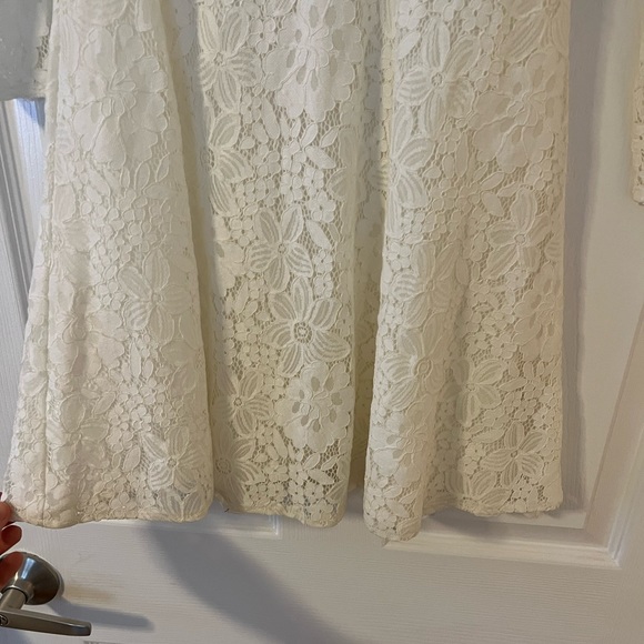 dotti | Cream/White Lined, Floral Embroidered Lace, Fit and Flare Dress Size 6 - Picture 3 of 5